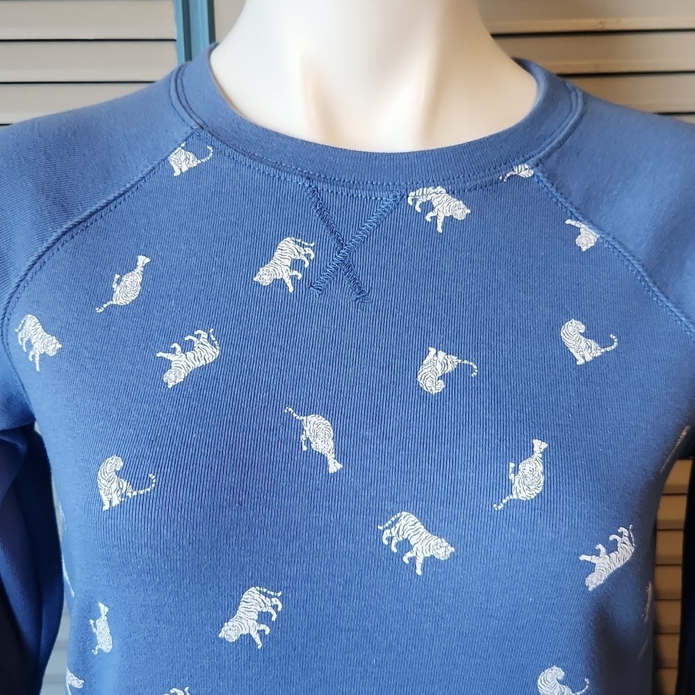 Eddie Bauer Blue Tiger Print Sweatshirt - Picture 3 of 13